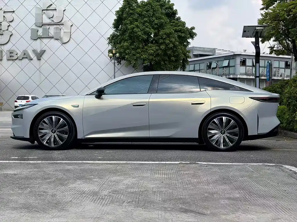 Toyota bZ7 — миниатюра 4