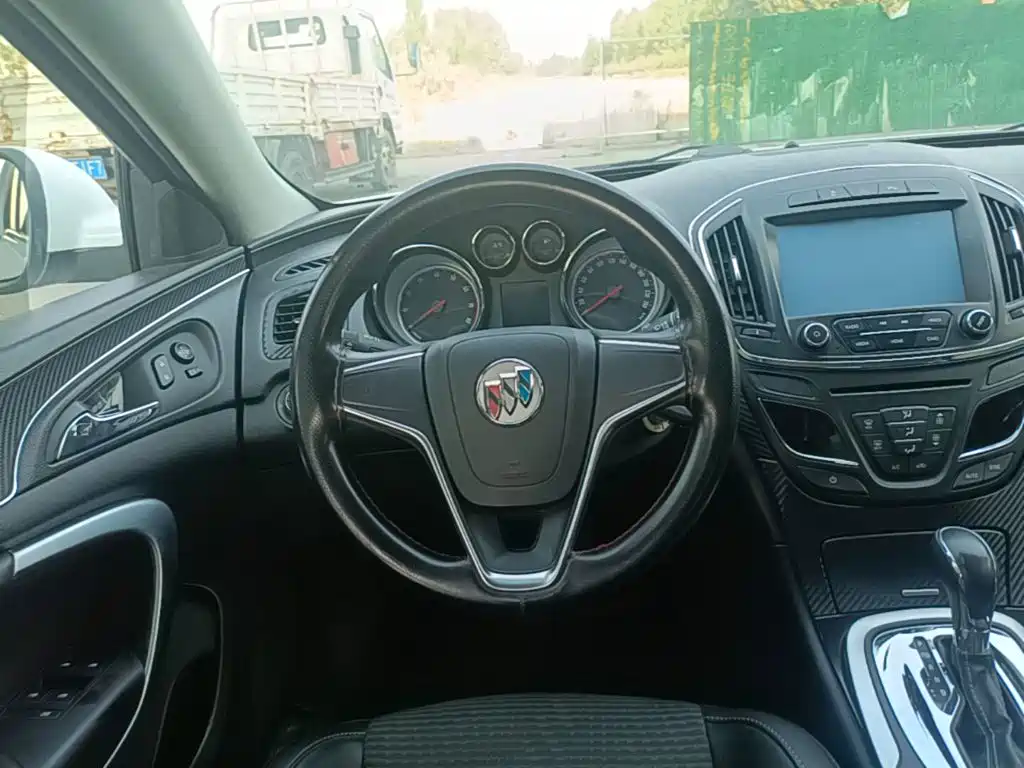 Buick Regal — миниатюра 11