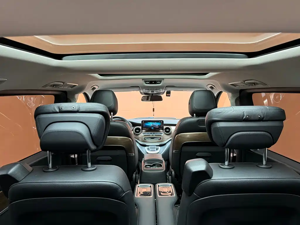 MERCEDES-BENZ V CLASS