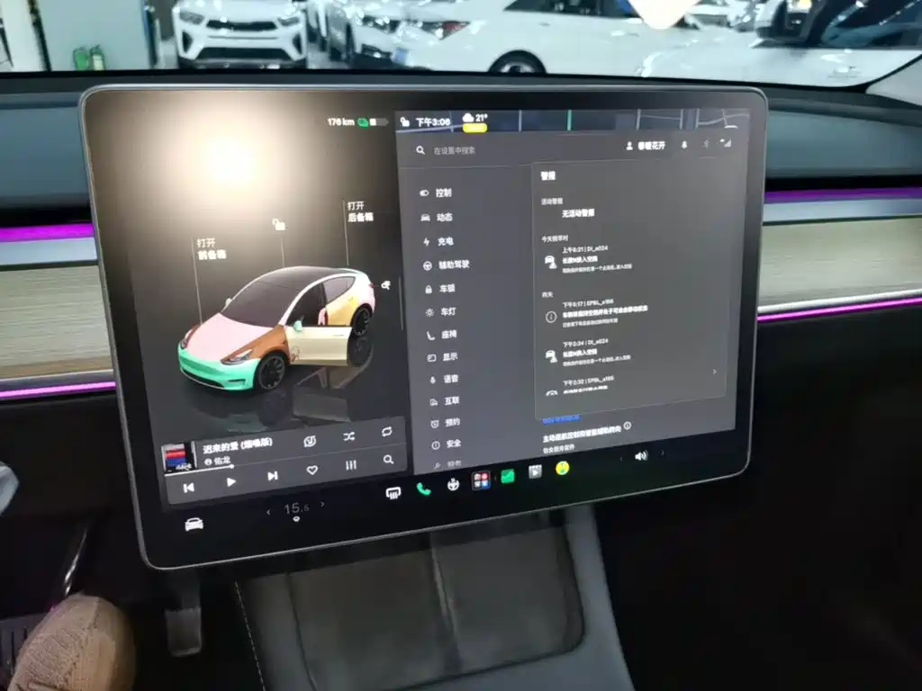 Tesla Model Y — миниатюра 13
