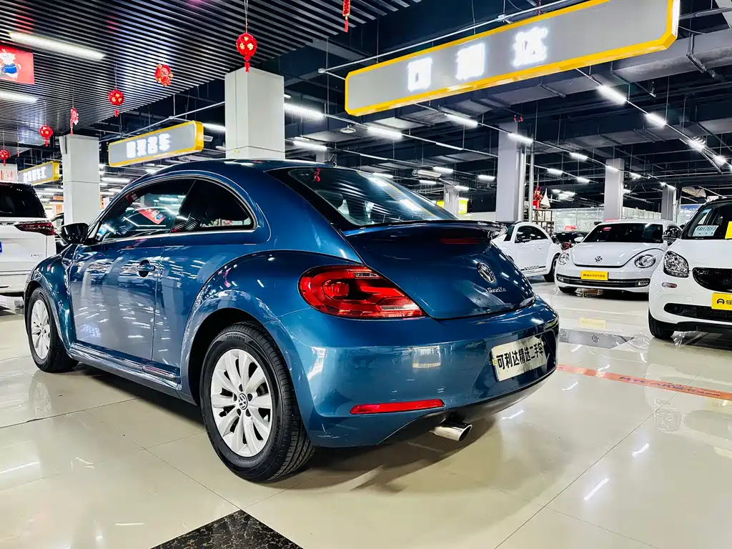 VOLKSWAGEN BEETLE