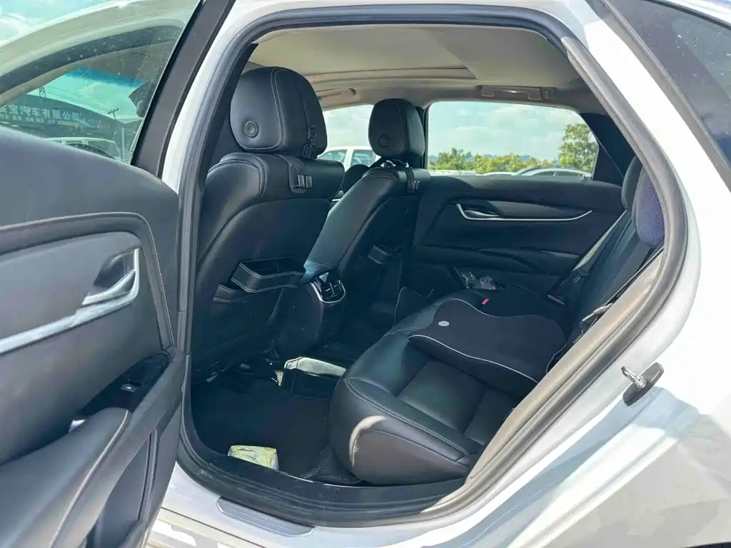 Cadillac XTS — миниатюра 10