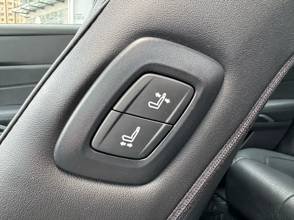 Toyota Avalon — миниатюра 24