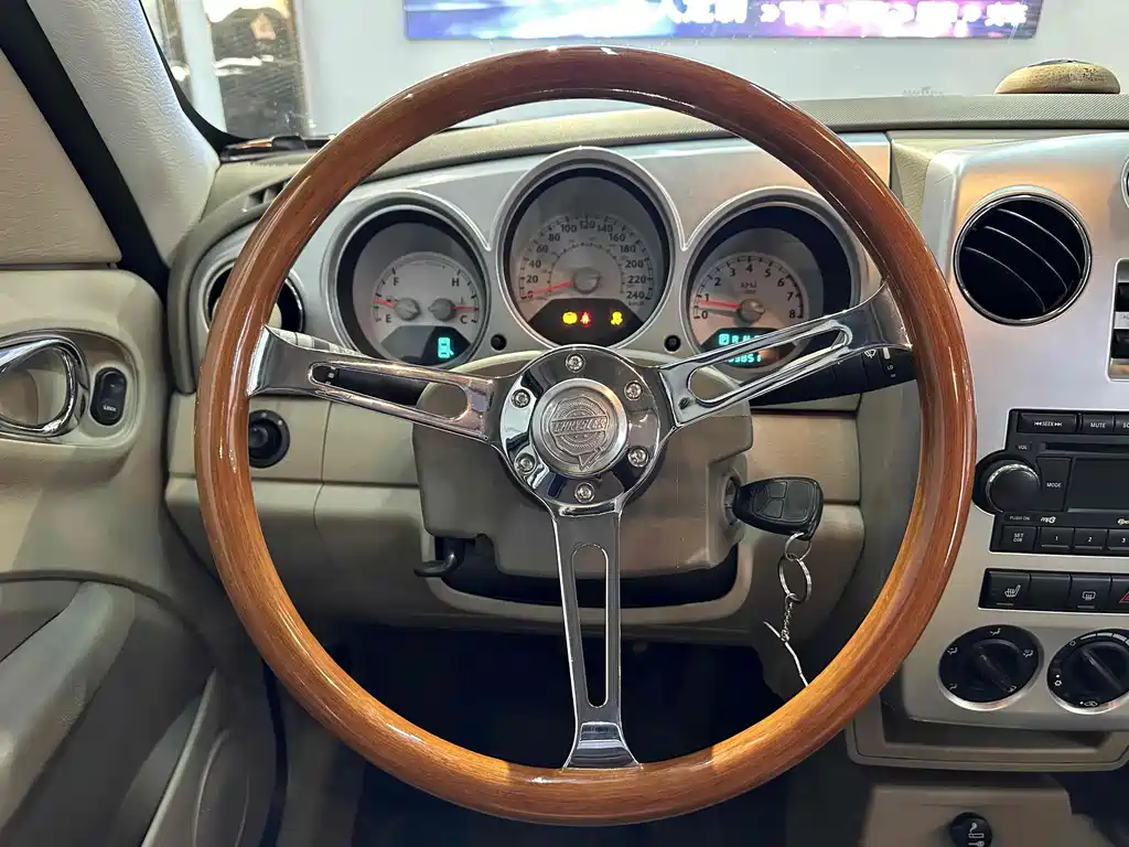 Chrysler PT Cruiser — миниатюра 9