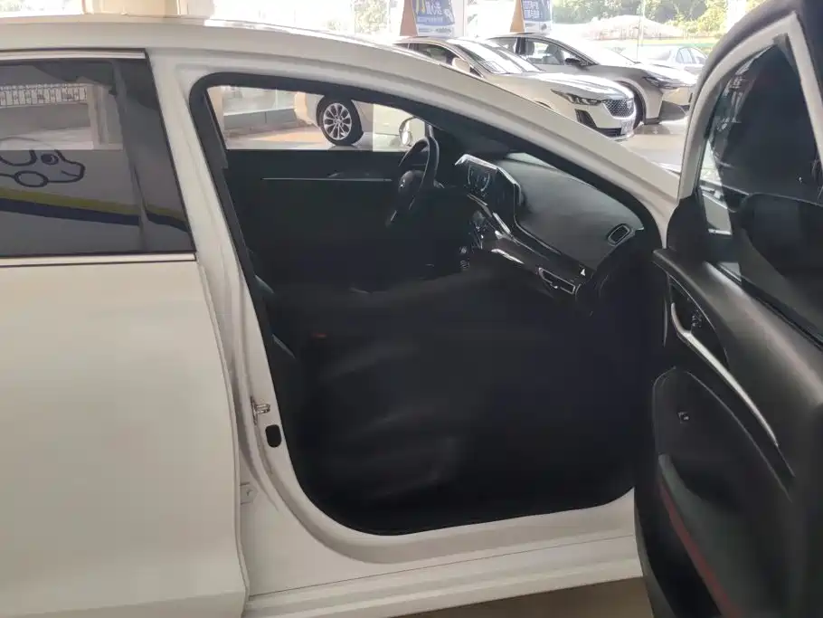 Changan Eado — миниатюра 8