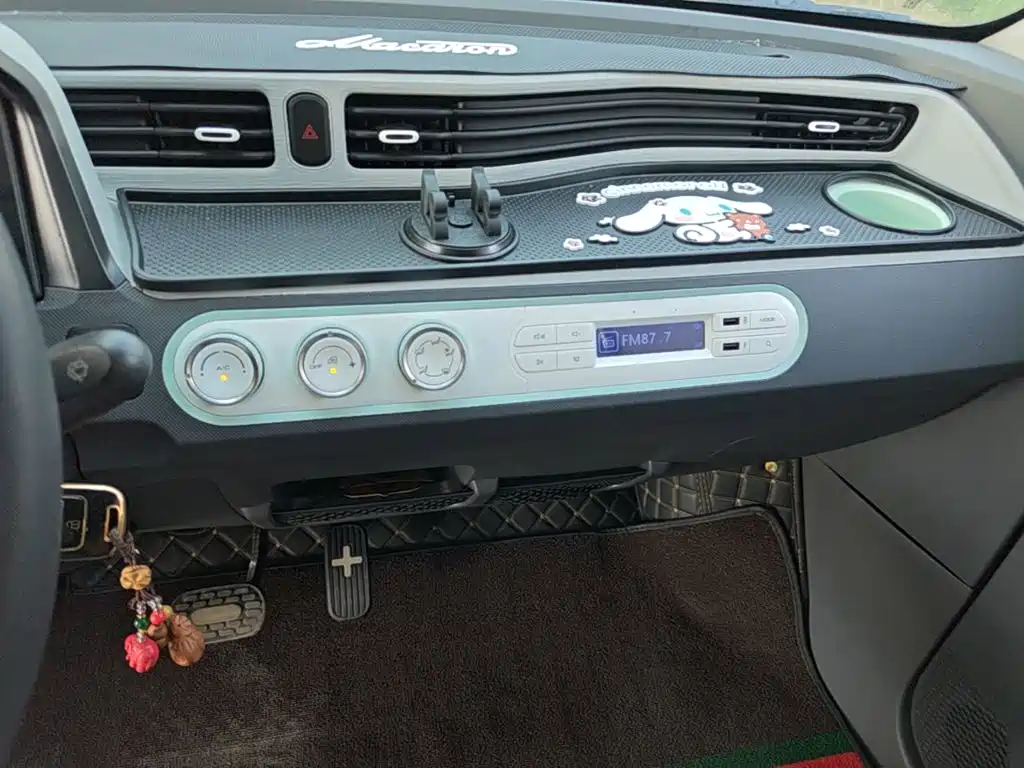 Wuling MINIEV — миниатюра 13