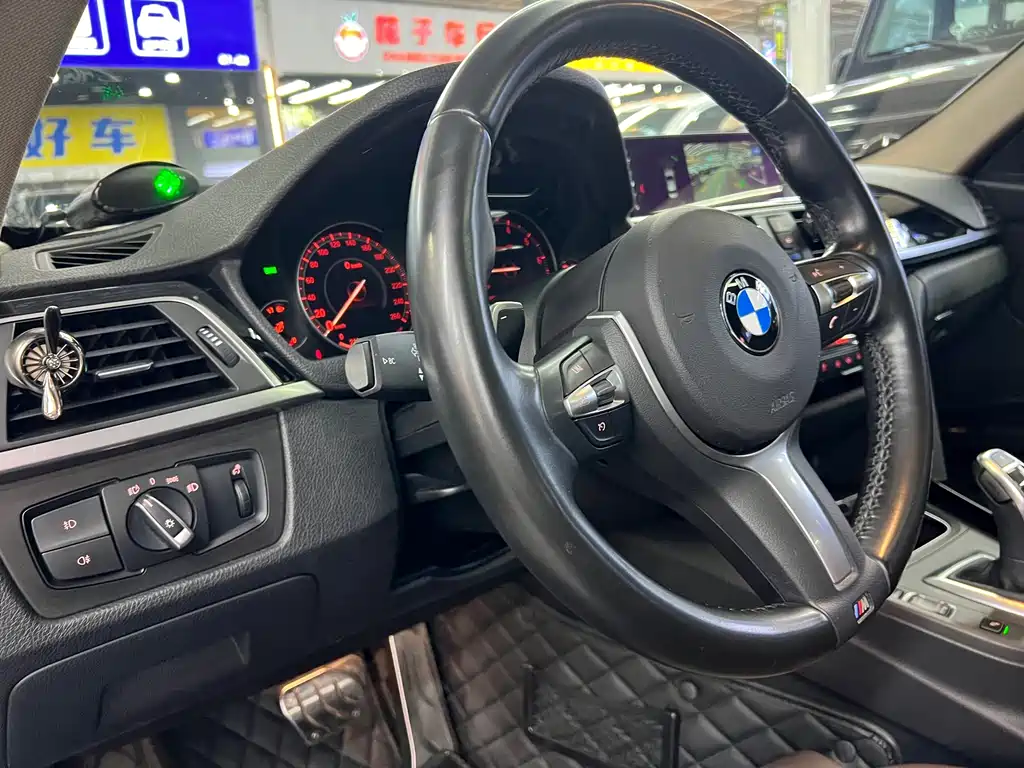 BMW 3 Series — миниатюра 15