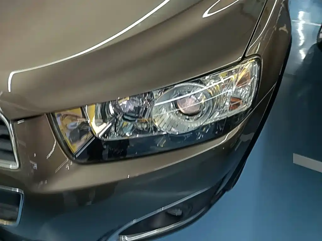 Chevrolet Captiva — миниатюра 24