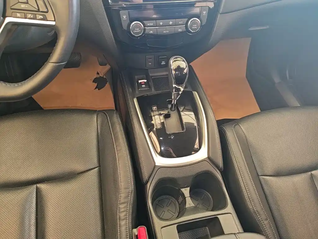 Nissan X-Trail — миниатюра 14