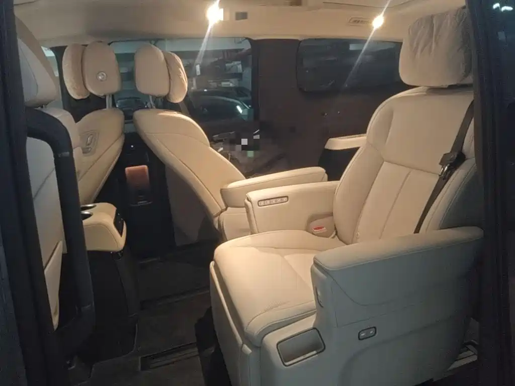 Li Auto Li MEGA — миниатюра 17
