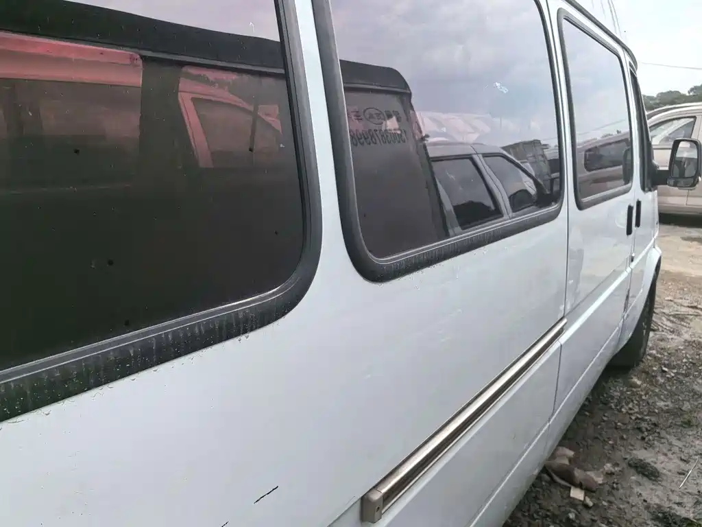 JMC Tesla — миниатюра 8
