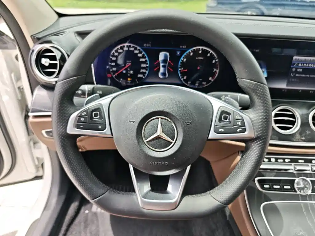 Mercedes-Benz E-Class — миниатюра 19