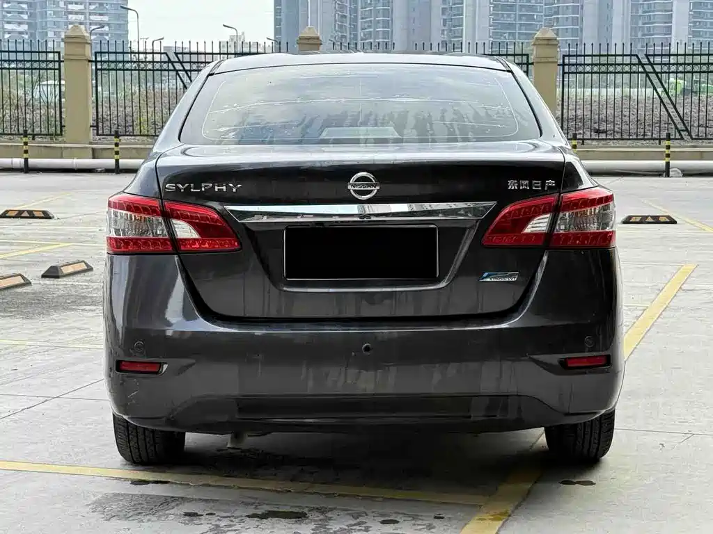 Nissan Sylphy — миниатюра 6