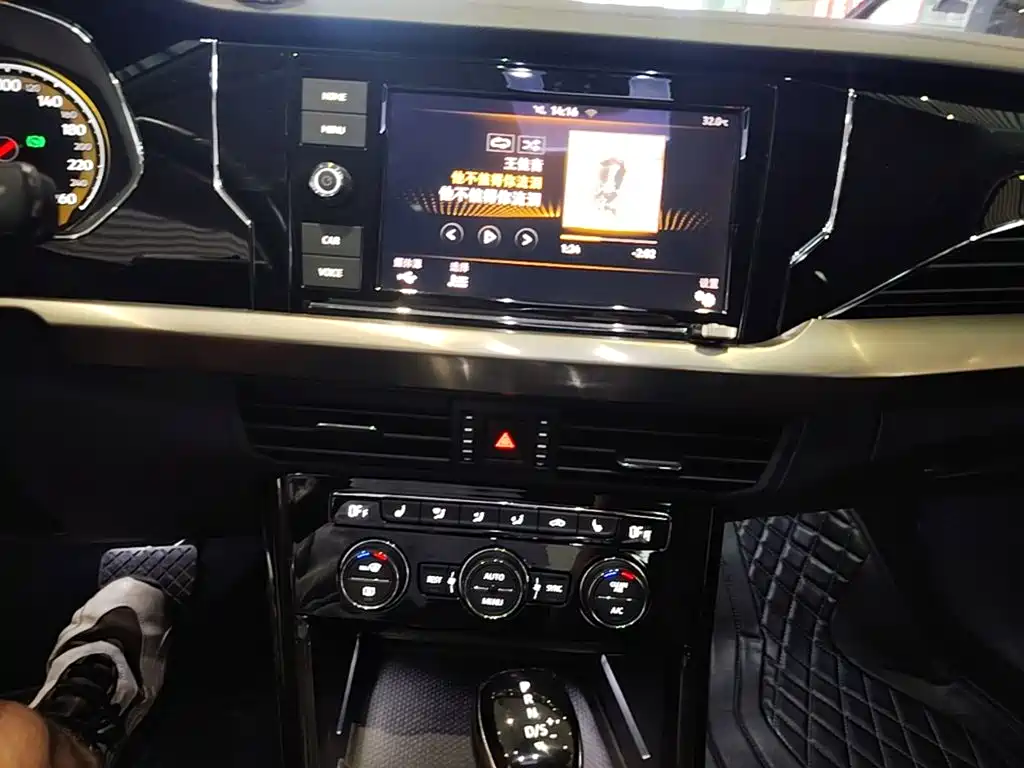 Volkswagen Passat — миниатюра 13