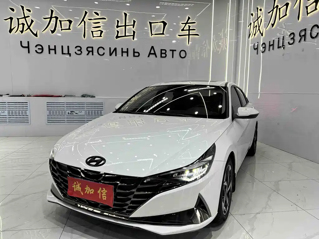 Hyundai Elantra 2023