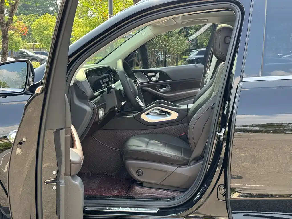 Mercedes-Benz GLE (Import) — миниатюра 5