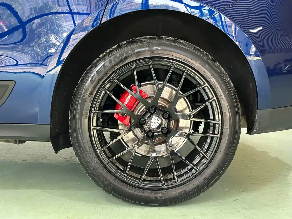Porsche Macan — миниатюра 6