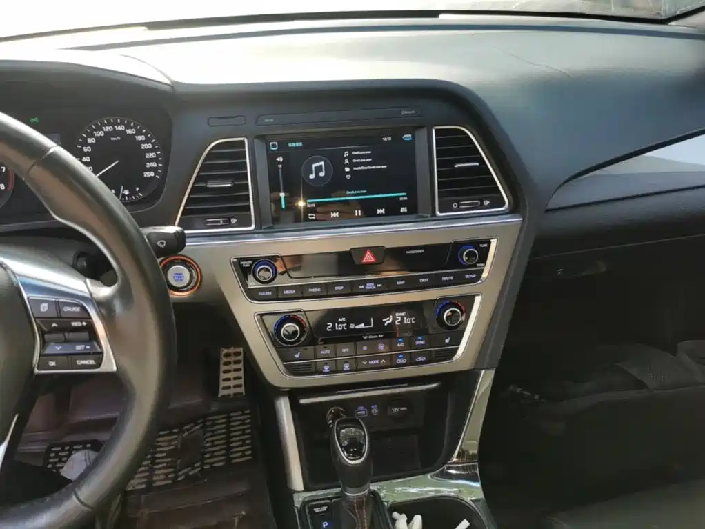 Hyundai Sonata — миниатюра 10