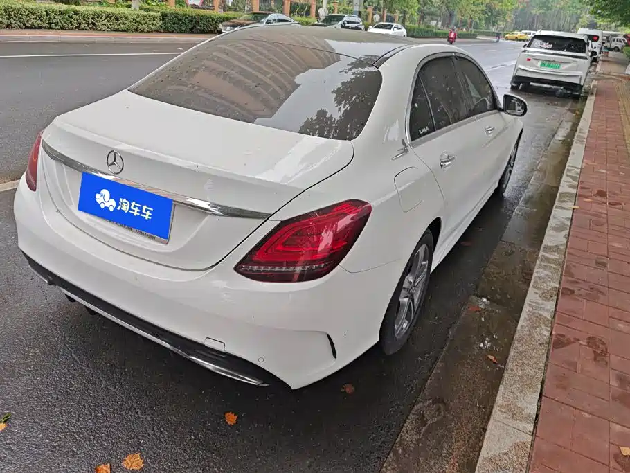 Mercedes-Benz C-Class — миниатюра 3