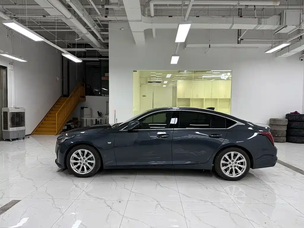 Cadillac CT5 — миниатюра 3