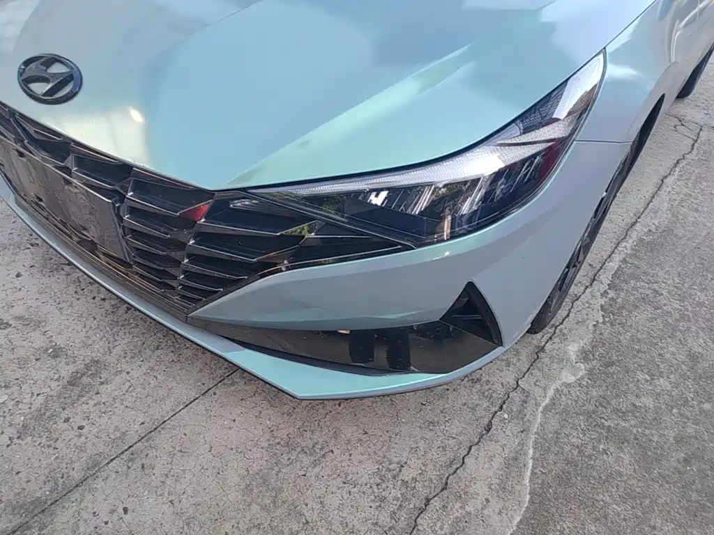 Hyundai Elantra — миниатюра 24