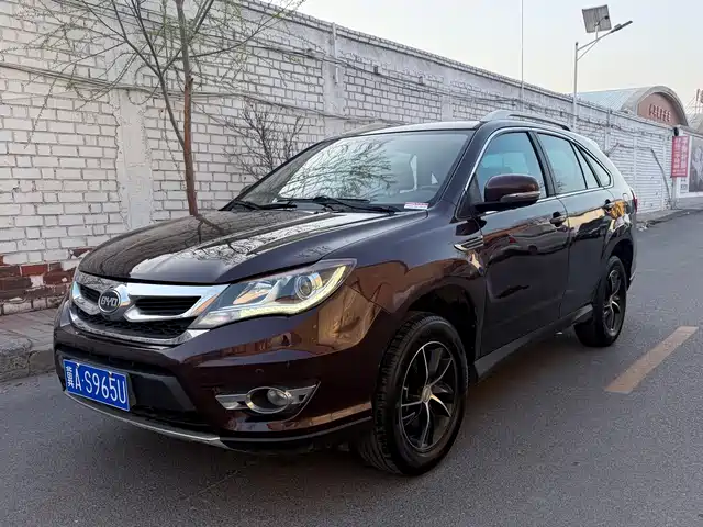 2016 BYD S7