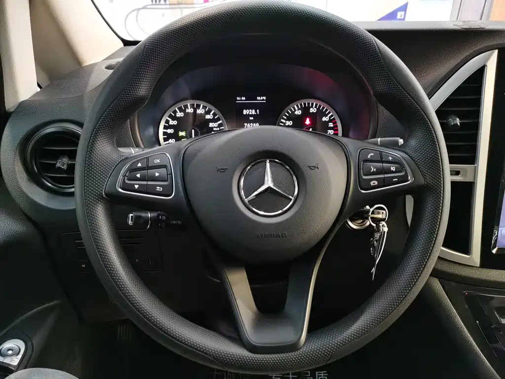Mercedes-Benz Metris 2018 2.0T AT