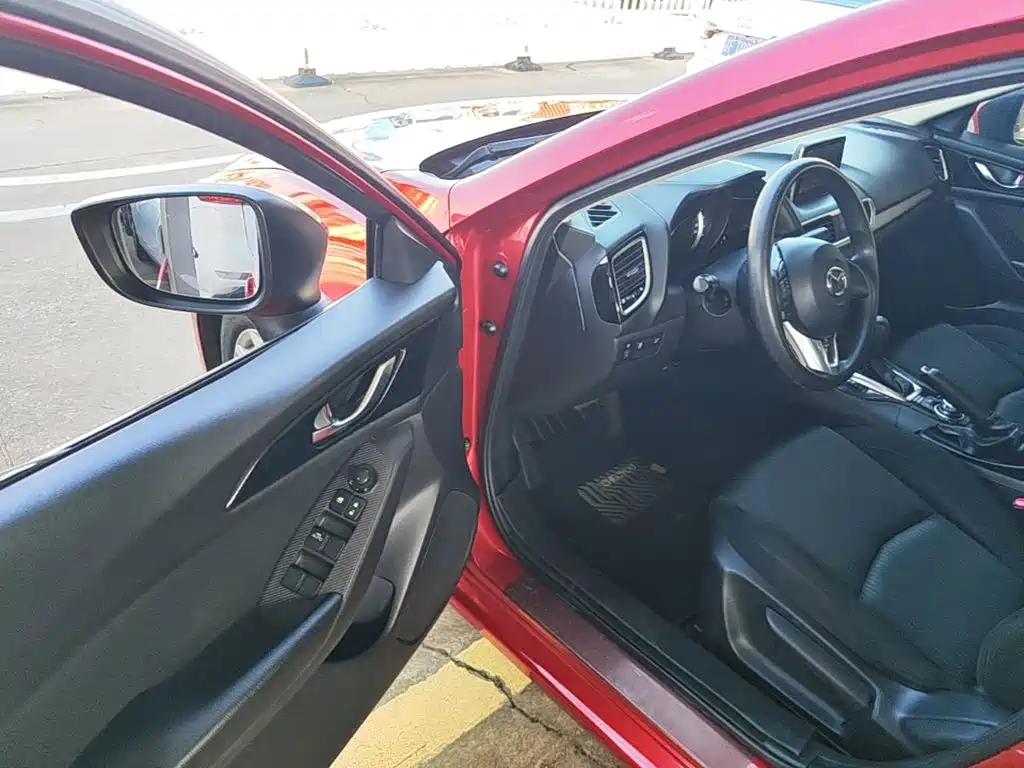 Mazda 3 Axela — миниатюра 16