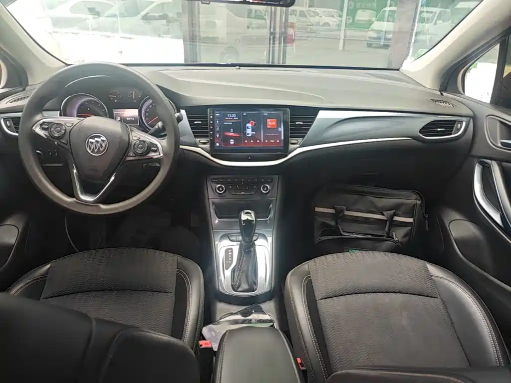 Buick Verano — миниатюра 6