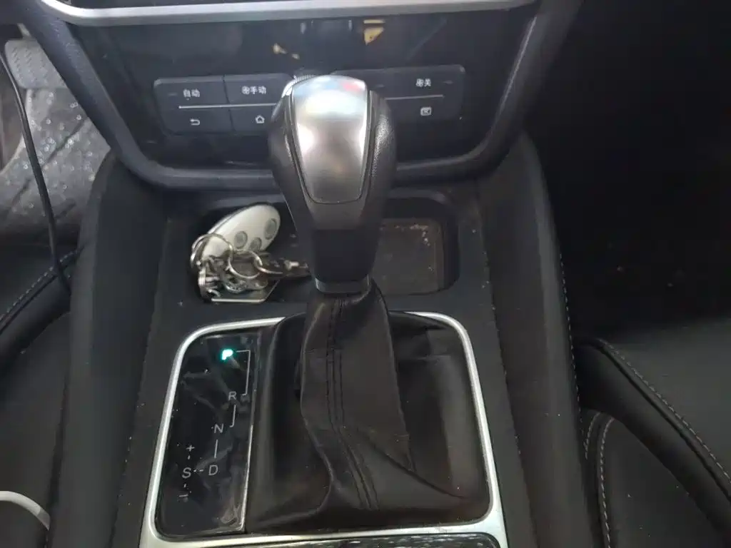 BYD MAX — миниатюра 7