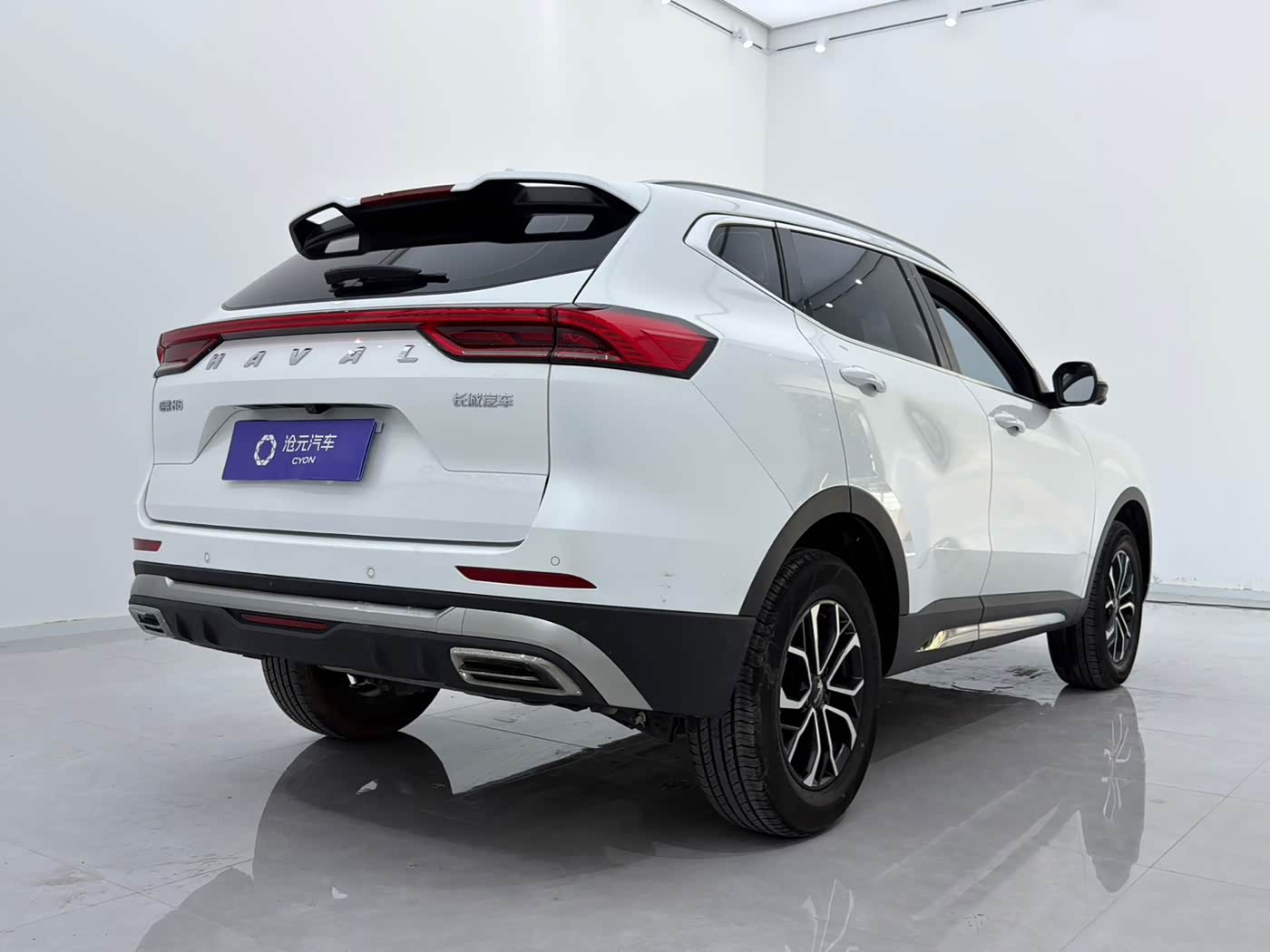 Haval Haval H6 1.5 л 2023 г. Белый, пробег 8500 км