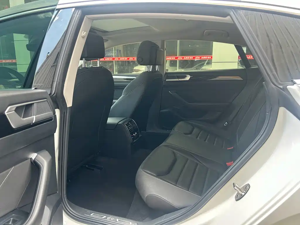 Volkswagen CC — миниатюра 7