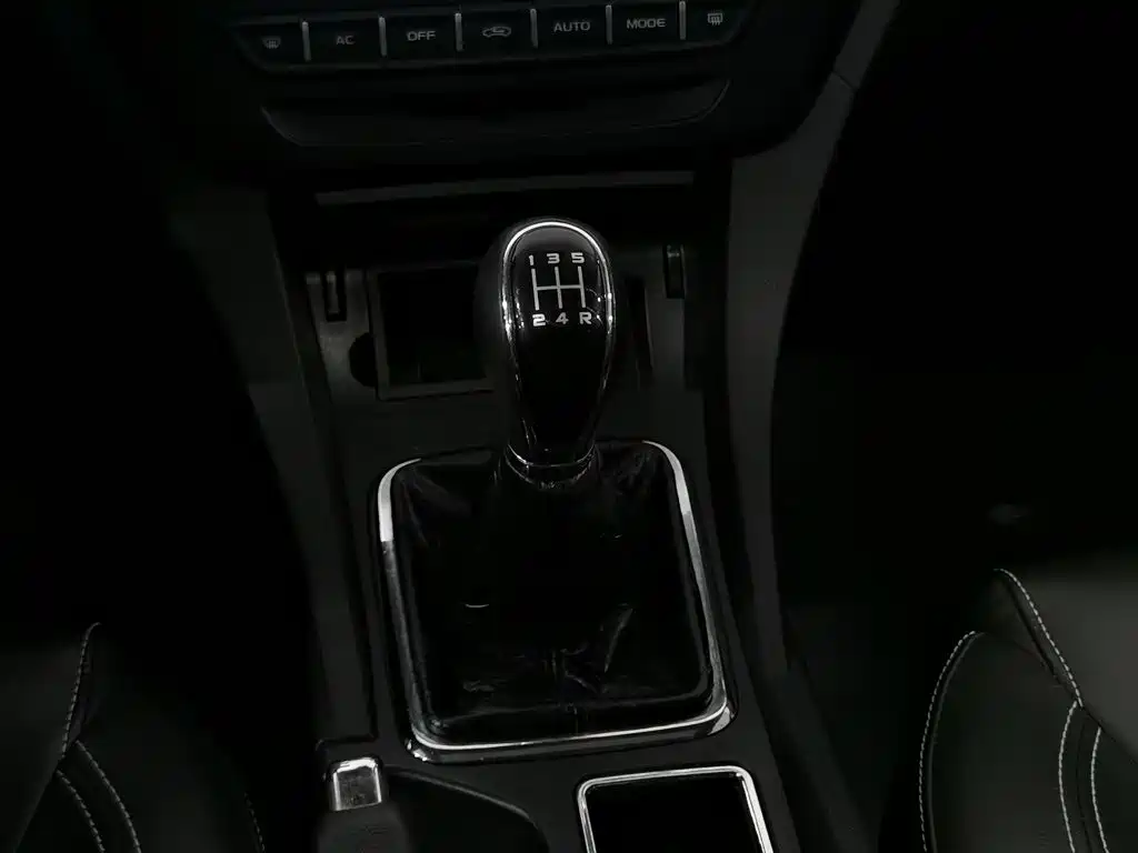 Geely Emgrand — миниатюра 13