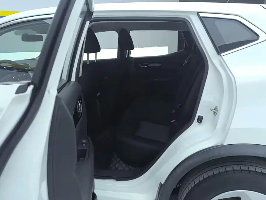 Nissan Qashqai — миниатюра 11