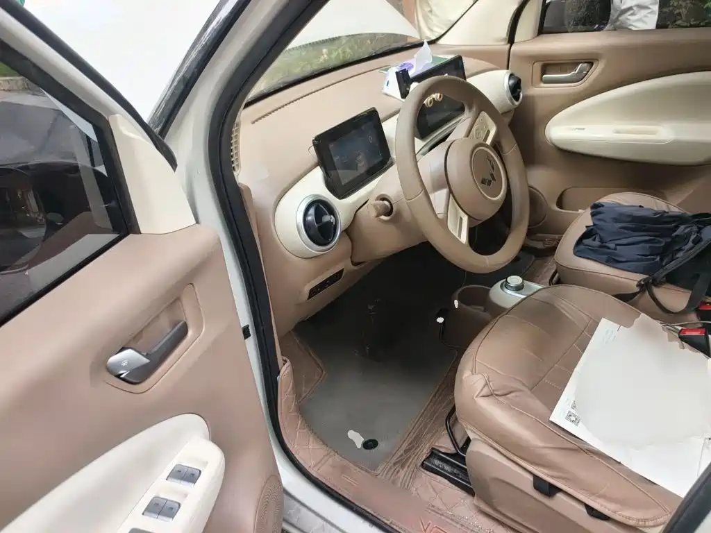 Wuling MINIEV — миниатюра 12