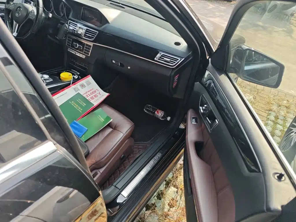 Mercedes-Benz E-Class — миниатюра 19