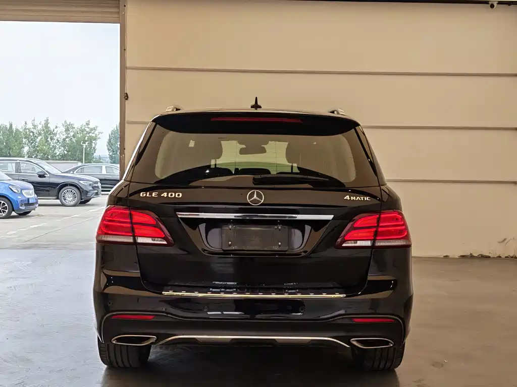 Mercedes-Benz GLE (Import) — миниатюра 7