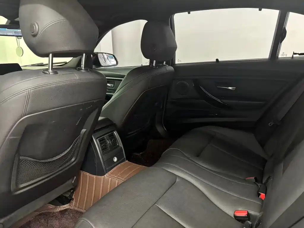 BMW 3 Series — миниатюра 6
