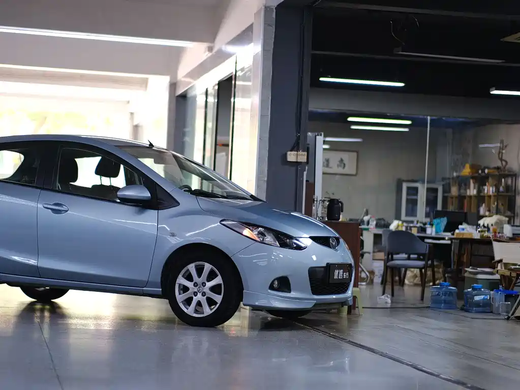 Mazda 2 Dazzle Dynamic 1.5L Auto Luxury Edition, фото 5