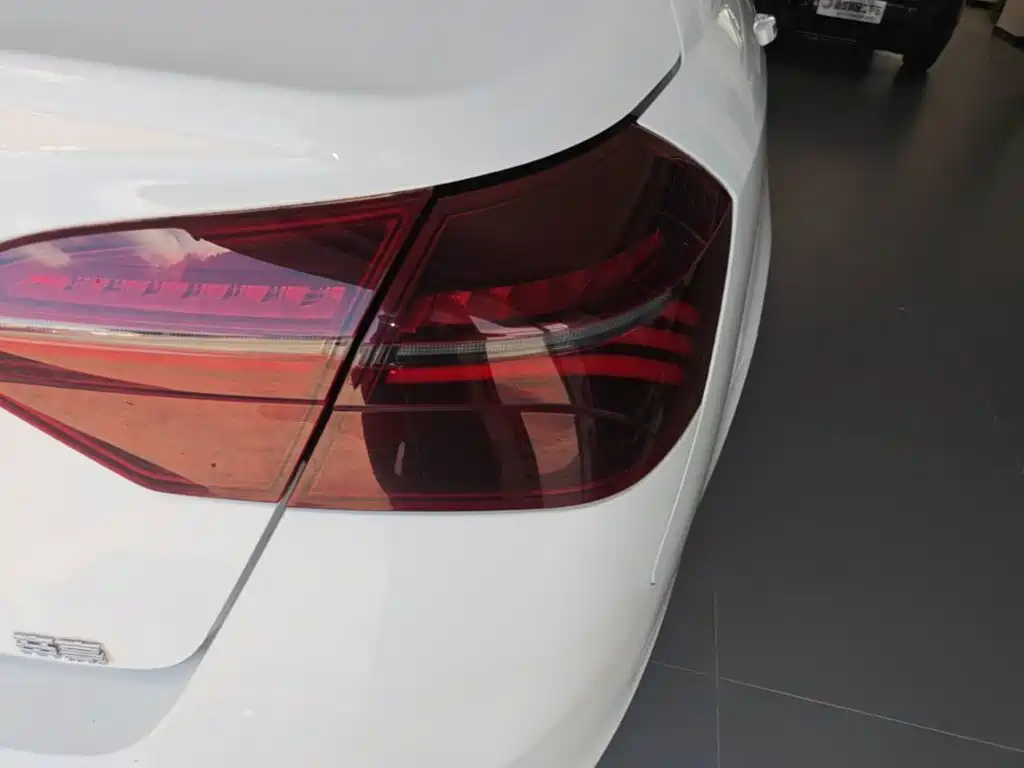Geely Emgrand — миниатюра 8