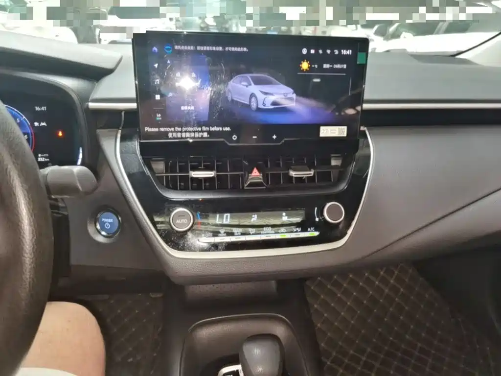 Toyota Corolla — миниатюра 13