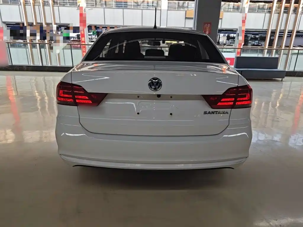 Volkswagen Santana — миниатюра 6