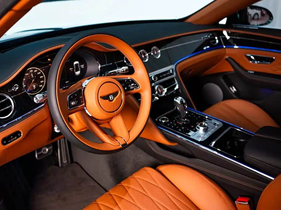 Bentley Flying Spur — миниатюра 7