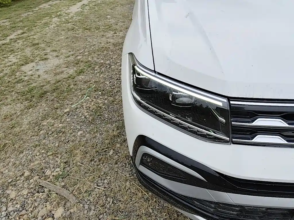 Volkswagen T-Cross — миниатюра 11