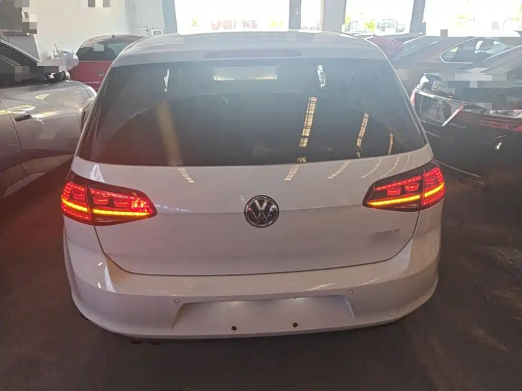 Volkswagen Golf — миниатюра 6
