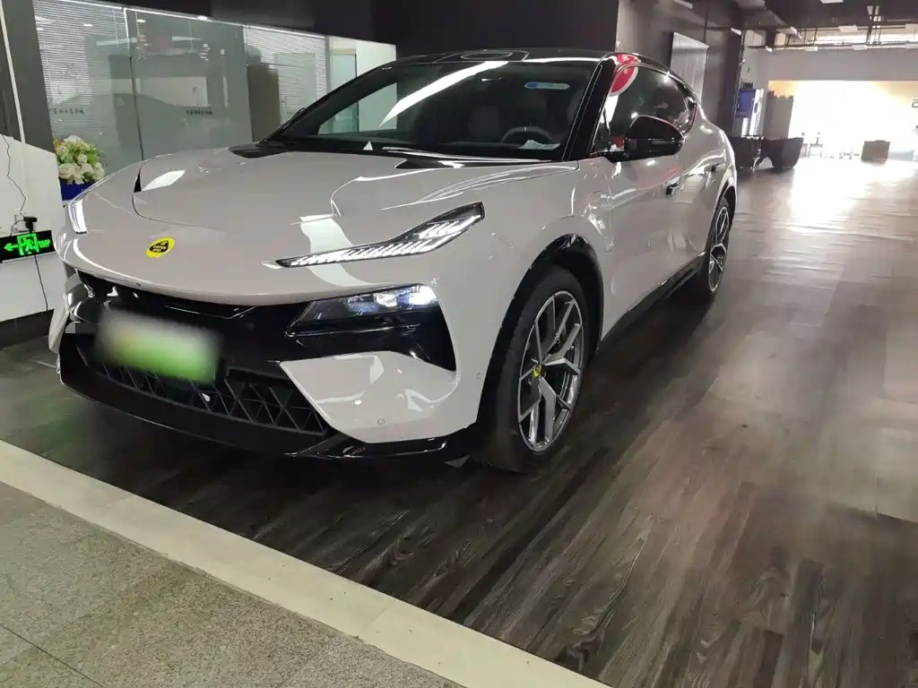 Lotus Eletre — миниатюра 2