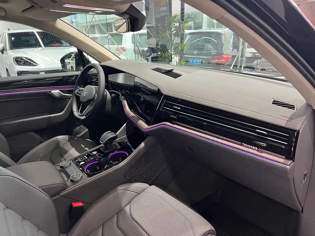 Volkswagen Touareg — миниатюра 16