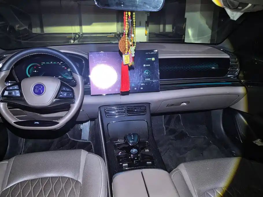 BYD Han — миниатюра 12
