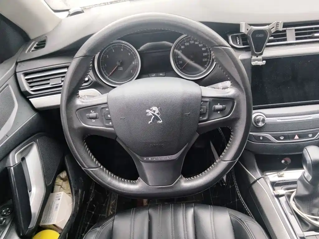 Peugeot 408 — миниатюра 11