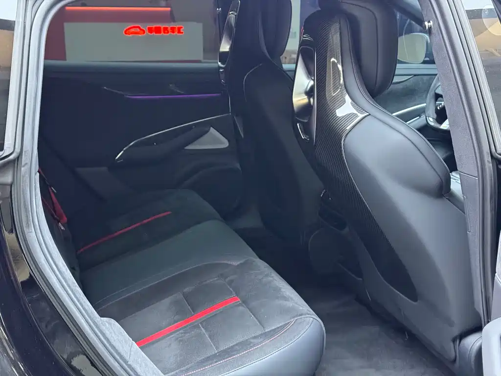 XIAOMI CAR XIAOMI SU7 ULTRA